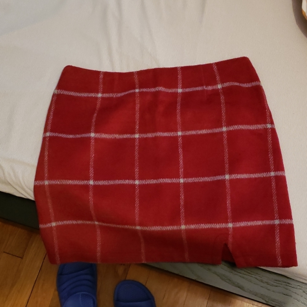 Red skirt